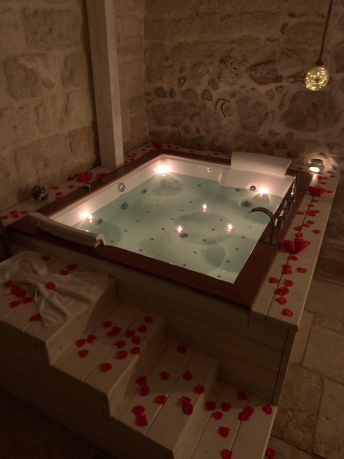 Le Vecchie Mura suite&room Manfredonia Esterno foto